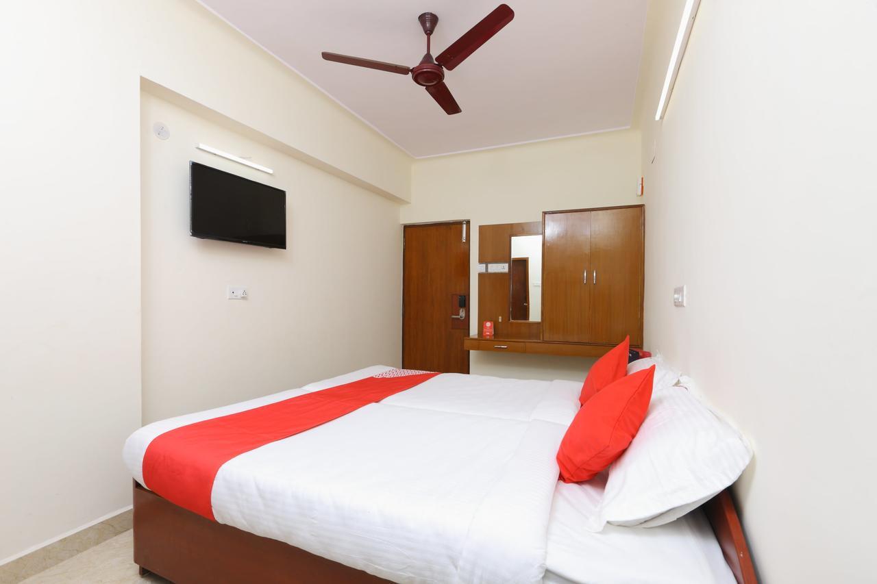 Oyo 11433 Kishore Inn Chennai Exterior photo