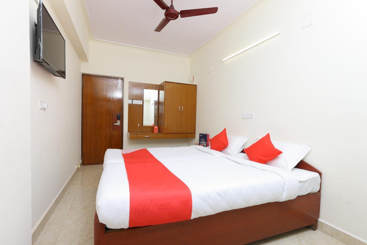 Oyo 11433 Kishore Inn Chennai Exterior photo